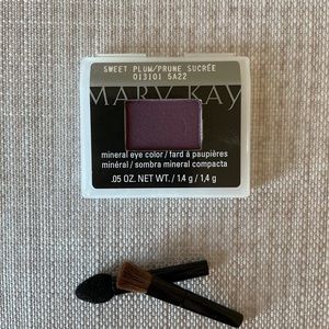 2 of Mary Kay Mineral eyeshadow-sweet plum